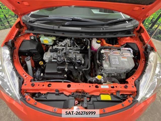 Toyota AQUA 2014-06 386571-18