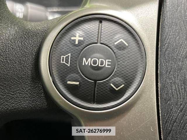 Toyota AQUA 2014-06 386571-7
