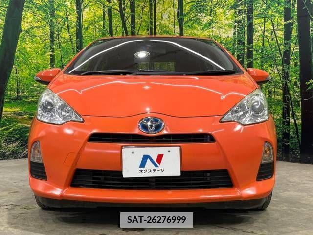 Toyota AQUA 2014-06 386571-14