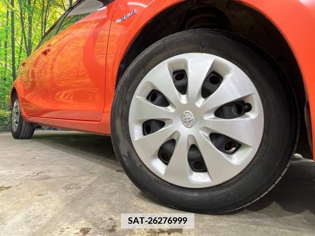 Toyota AQUA 2014-06 386571-13
