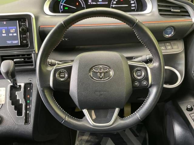Toyota SIENTA 2015-11 13336-11