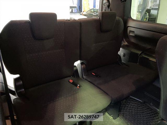 Toyota VOXY 2017-08 224866-6