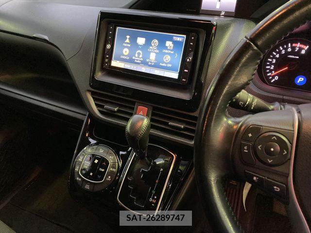 Toyota VOXY 2017-08 224866-8