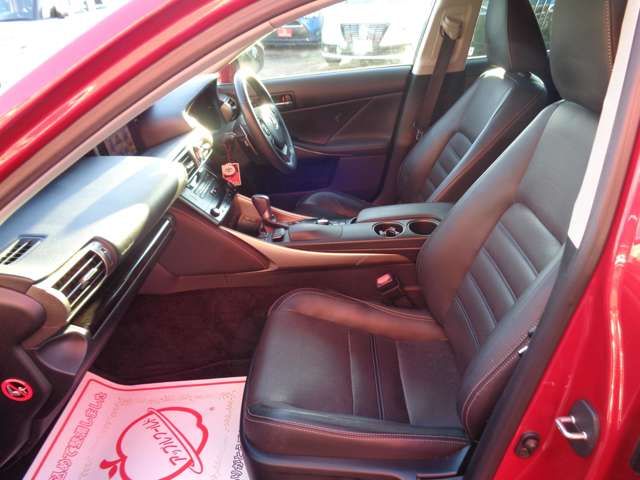 Lexus IS 2013-10 184455-10