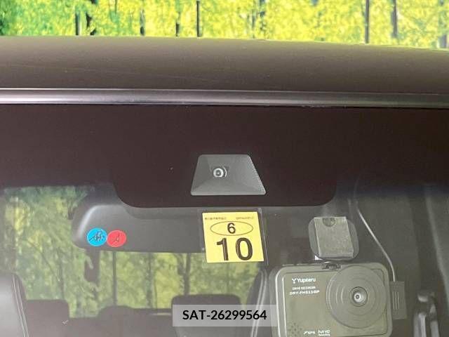 Honda N BOX CUSTOM 2017-10 279075-3