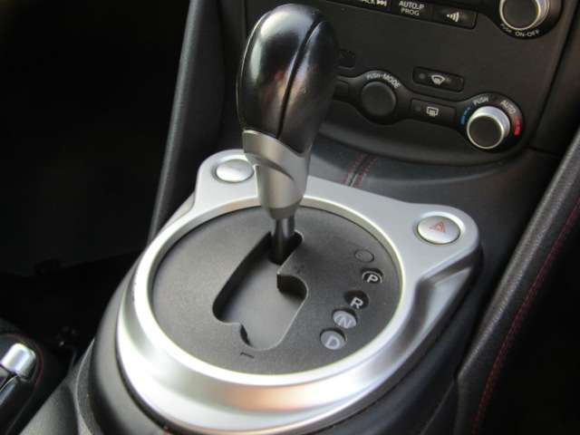 Nissan FAIRLADY Z 2012-06 2969-11