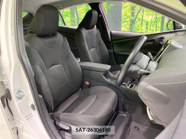 Toyota PRIUS 2019-04 217270-8