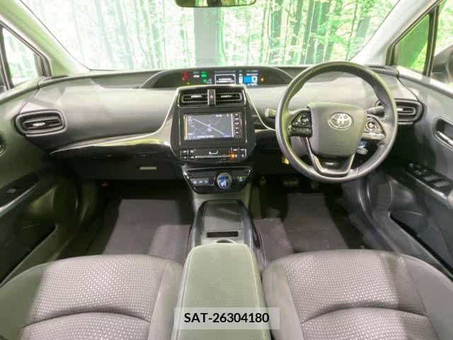 Toyota PRIUS 2019-04 217270-1