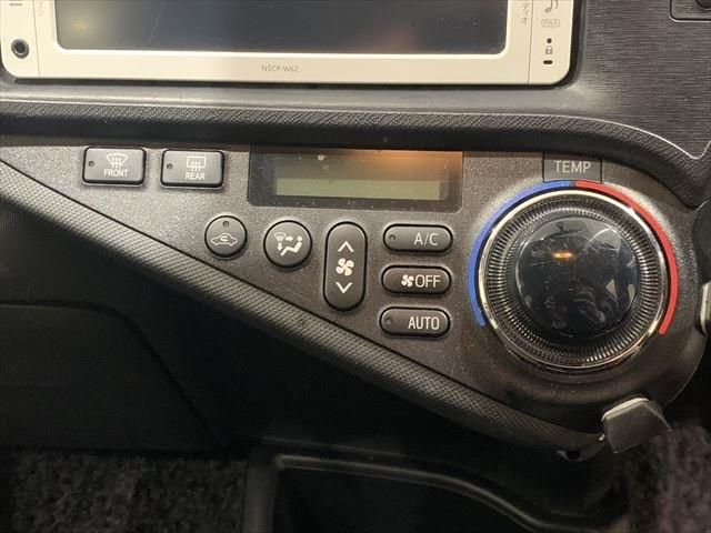 Toyota AQUA 2013-10 183864-28