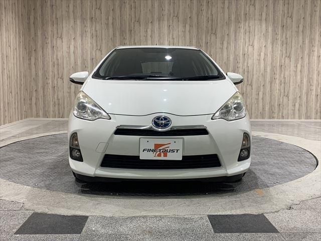 Toyota AQUA 2013-10 183864-1