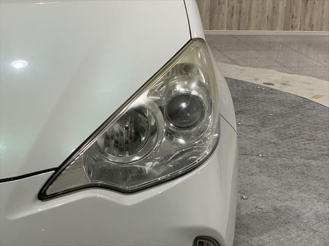 Toyota AQUA 2013-10 183864-8