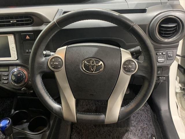 Toyota AQUA 2013-10 183864-24