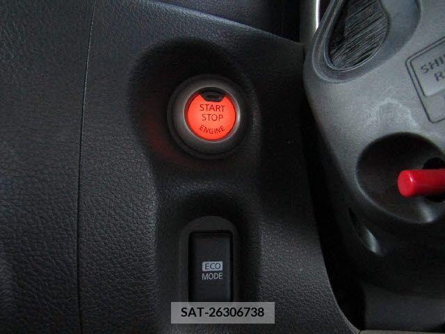 Nissan CUBE 2013-06 208487-5