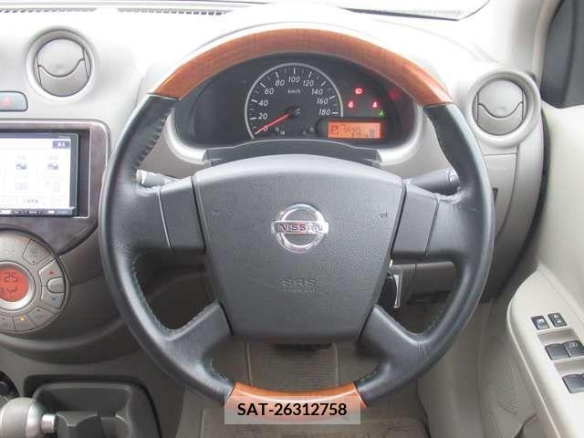 Nissan MARCH 2011-09 276265-8