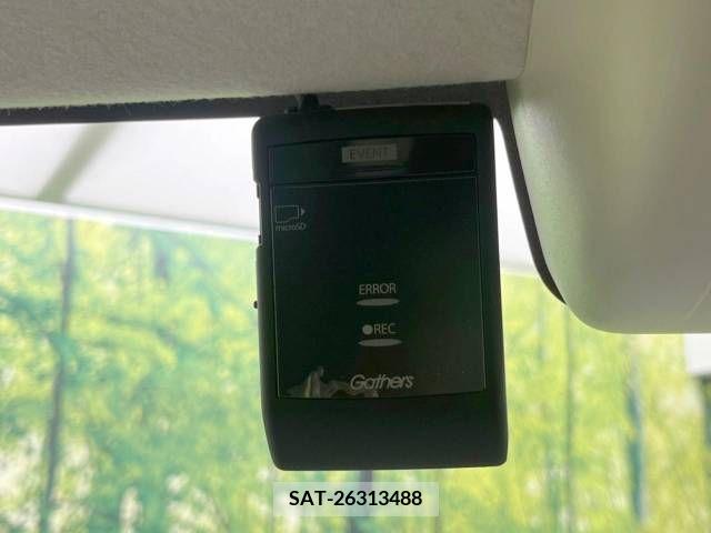 Honda N BOX 2019-12 325699-7