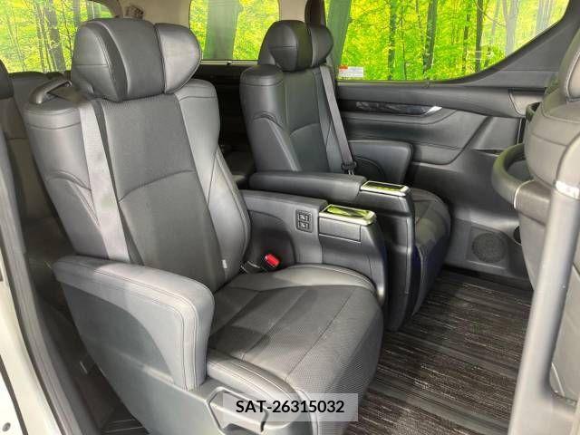 Toyota ALPHARD 2021-08 381464-9