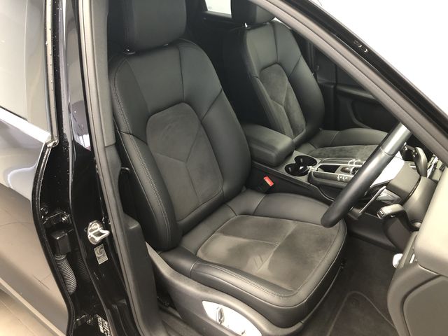 Porsche MACAN 2020-04 180701-10