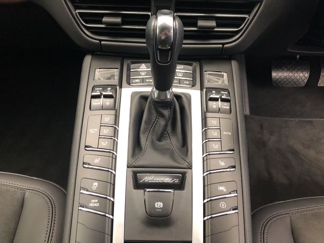 Porsche MACAN 2020-04 180701-15