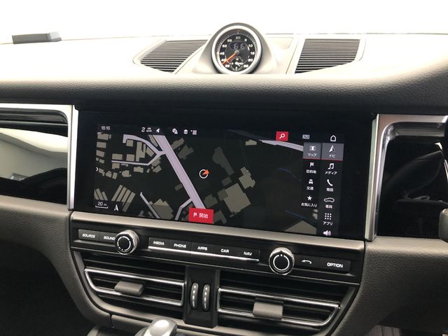 Porsche MACAN 2020-04 180701-16
