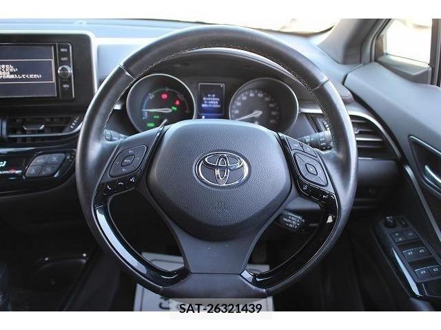Toyota C-HR 2017-01 210054-14