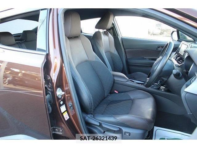 Toyota C-HR 2017-01 210054-12