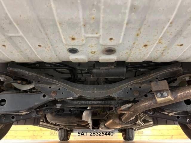 Nissan ELGRAND 2018-06 316301-19