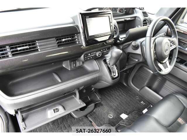 Honda N BOX CUSTOM 2018-10 307194-12