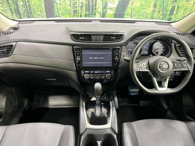 Nissan X-TRAIL 2018-10 19806-1