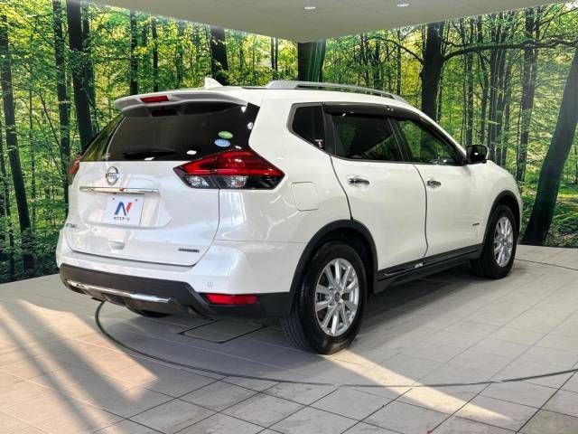 Nissan X-TRAIL 2018-10 19806-17