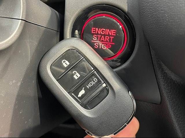 Honda ZR-V 2023-06 16518-6