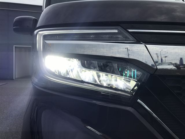 Honda N BOX CUSTOM 2019-05 185111-27