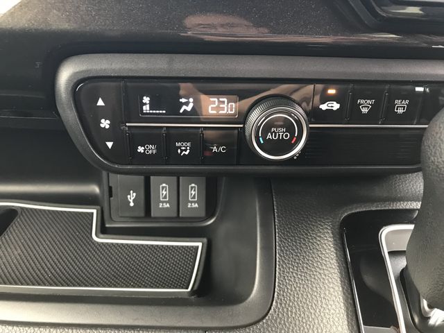 Honda N BOX CUSTOM 2019-05 185111-21
