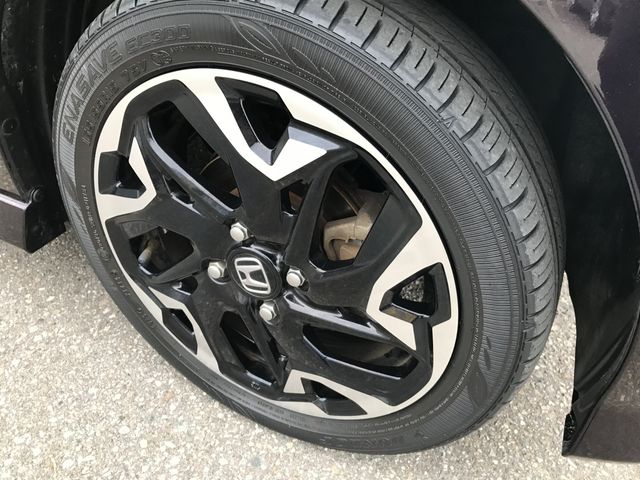 Honda N BOX CUSTOM 2019-05 185111-28