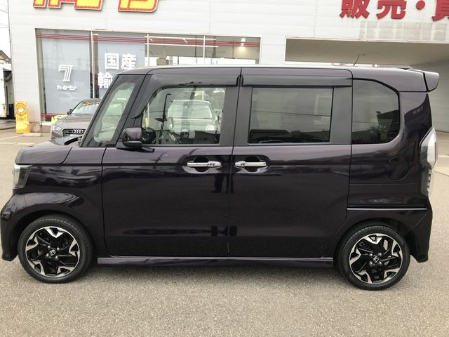 Honda N BOX CUSTOM 2019-05 185111-9