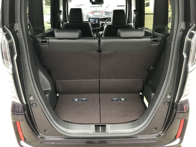 Honda N BOX CUSTOM 2019-05 185111-17