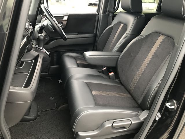 Honda N BOX CUSTOM 2019-05 185111-13