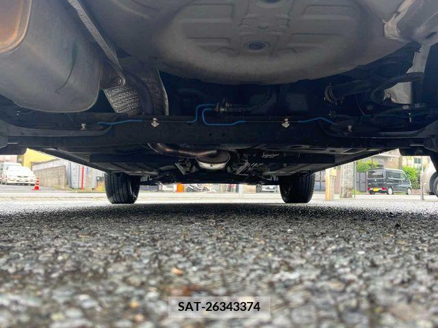 Nissan JUKE 2013-08 336087-29