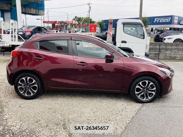 Mazda DEMIO 2017-09 296662-3