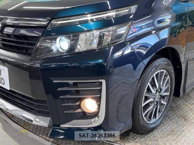 Toyota VOXY 2014-04 321397-12