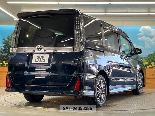 Toyota VOXY 2014-04 321397-17
