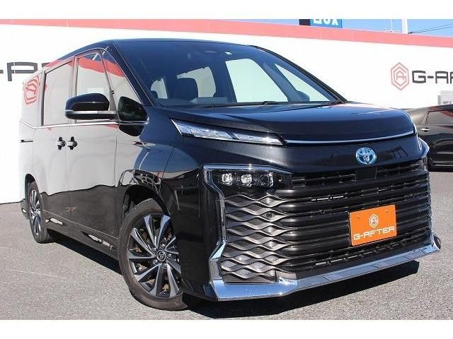 Toyota VOXY HYBRID 2022-04 189071-10