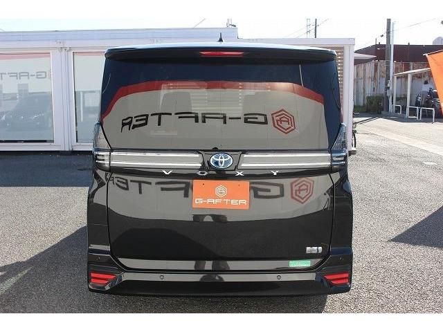 Toyota VOXY HYBRID 2022-04 189071-7