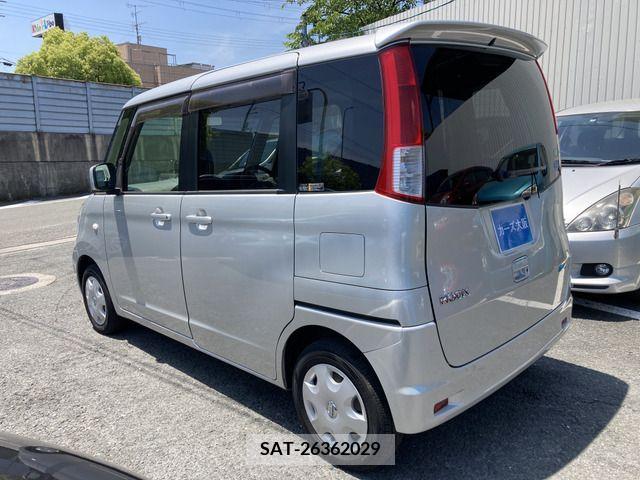 Nissan ROOX 2013-03 388523-3