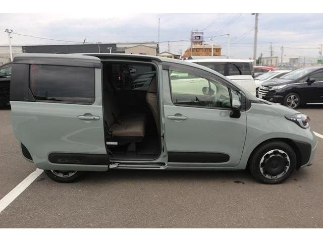 Toyota SIENTA 2022-12 13590-10
