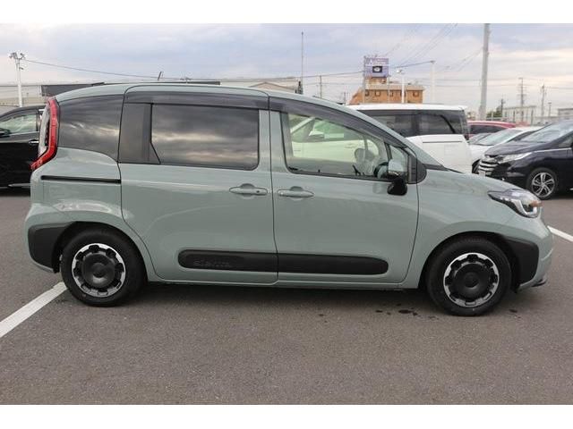 Toyota SIENTA 2022-12 13590-2