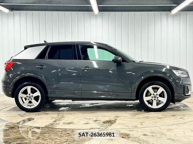 Audi Q2 2017-10 210570-13