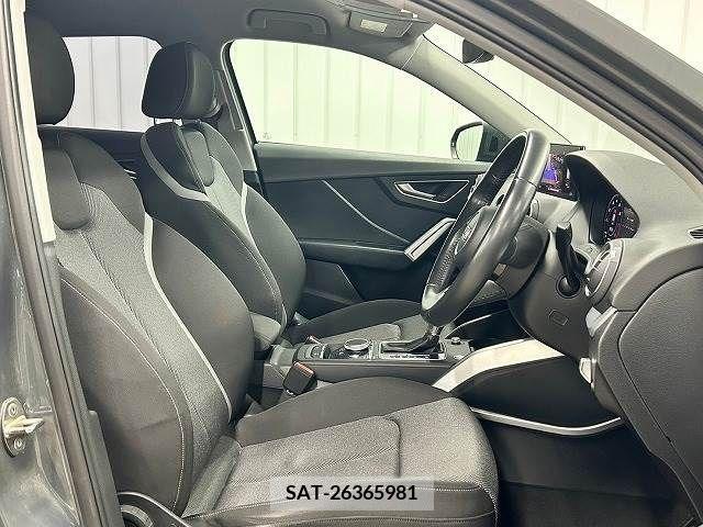 Audi Q2 2017-10 210570-4