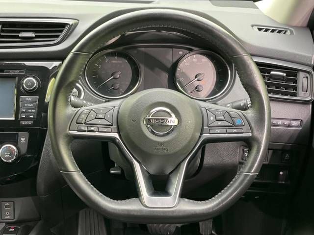 Nissan X-TRAIL 2018-08 4923-11