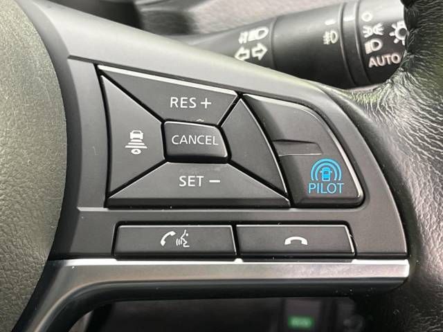 Nissan X-TRAIL 2018-08 4923-4