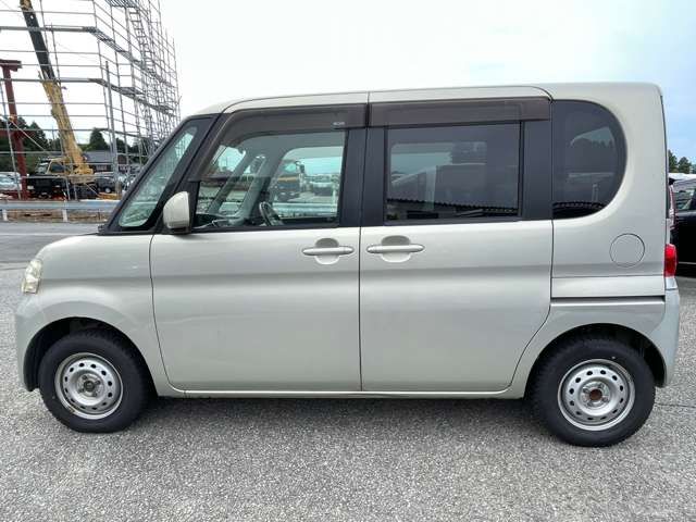Daihatsu TANTO 2010-08 11674-3